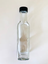 Load image into Gallery viewer, Oil &amp; Vinegar Glass Bottle - Clear
